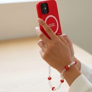 Sarina x Truffle MagSafe Silicone iPhone 14/13 Case - NWT